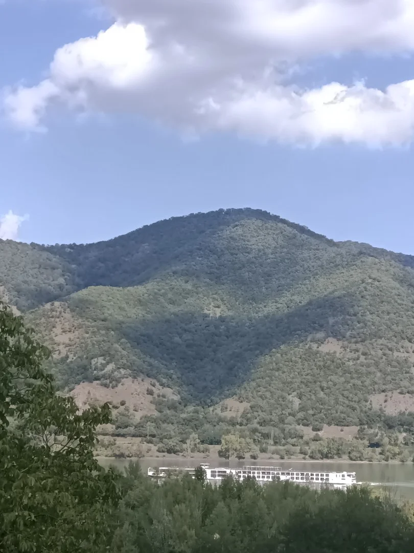 Eladó családi ház Visegrádon - Kép 8