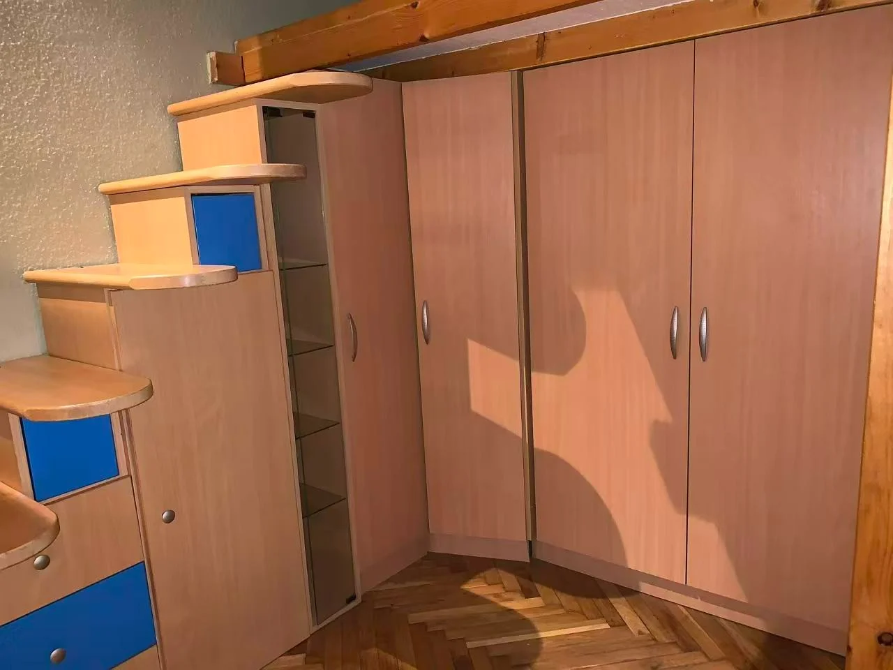 Kiadó tégla lakás Budapest 06. ker.en - Kép 6