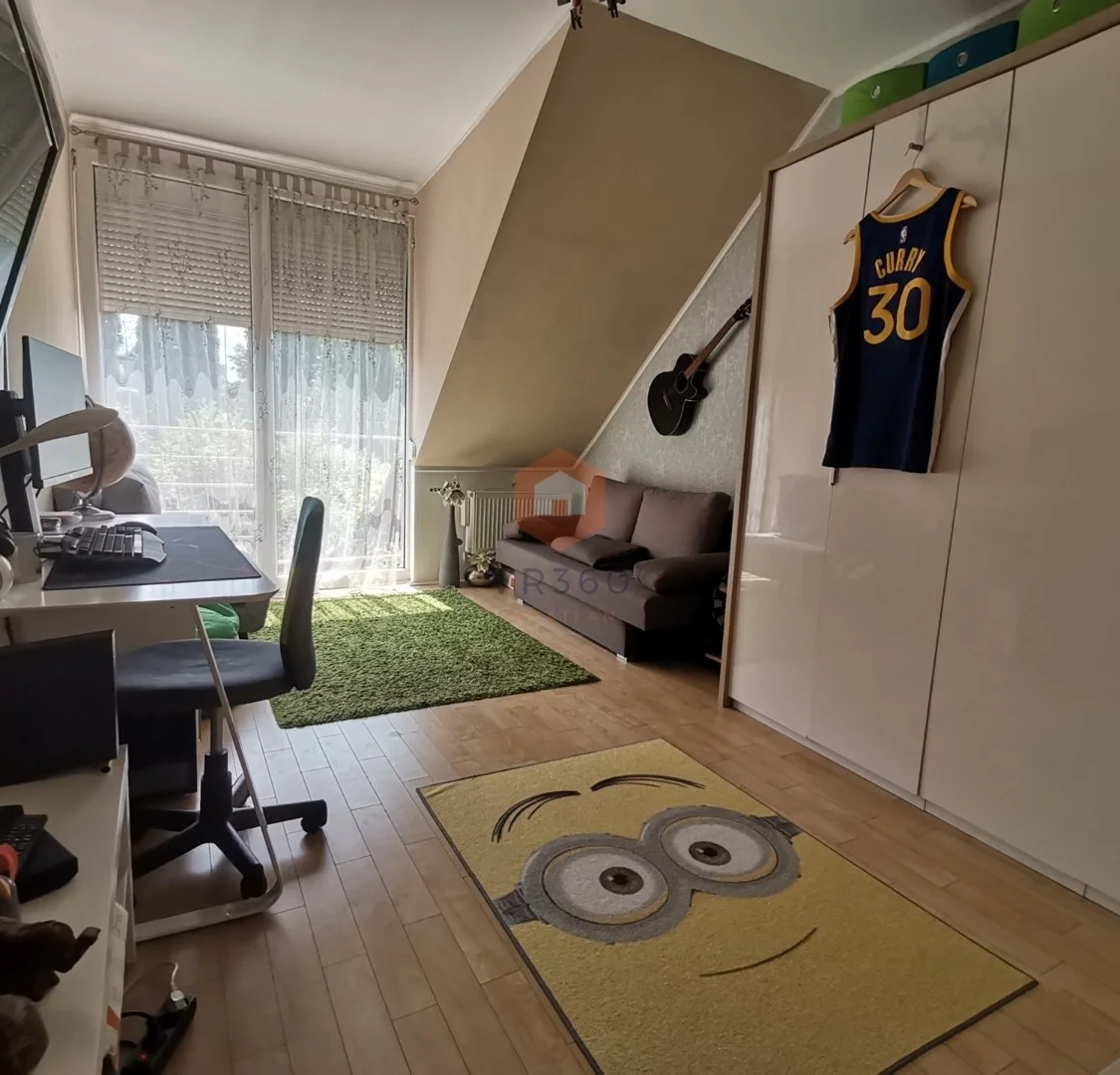 Eladó tégla lakás Pécsen - Kép 12