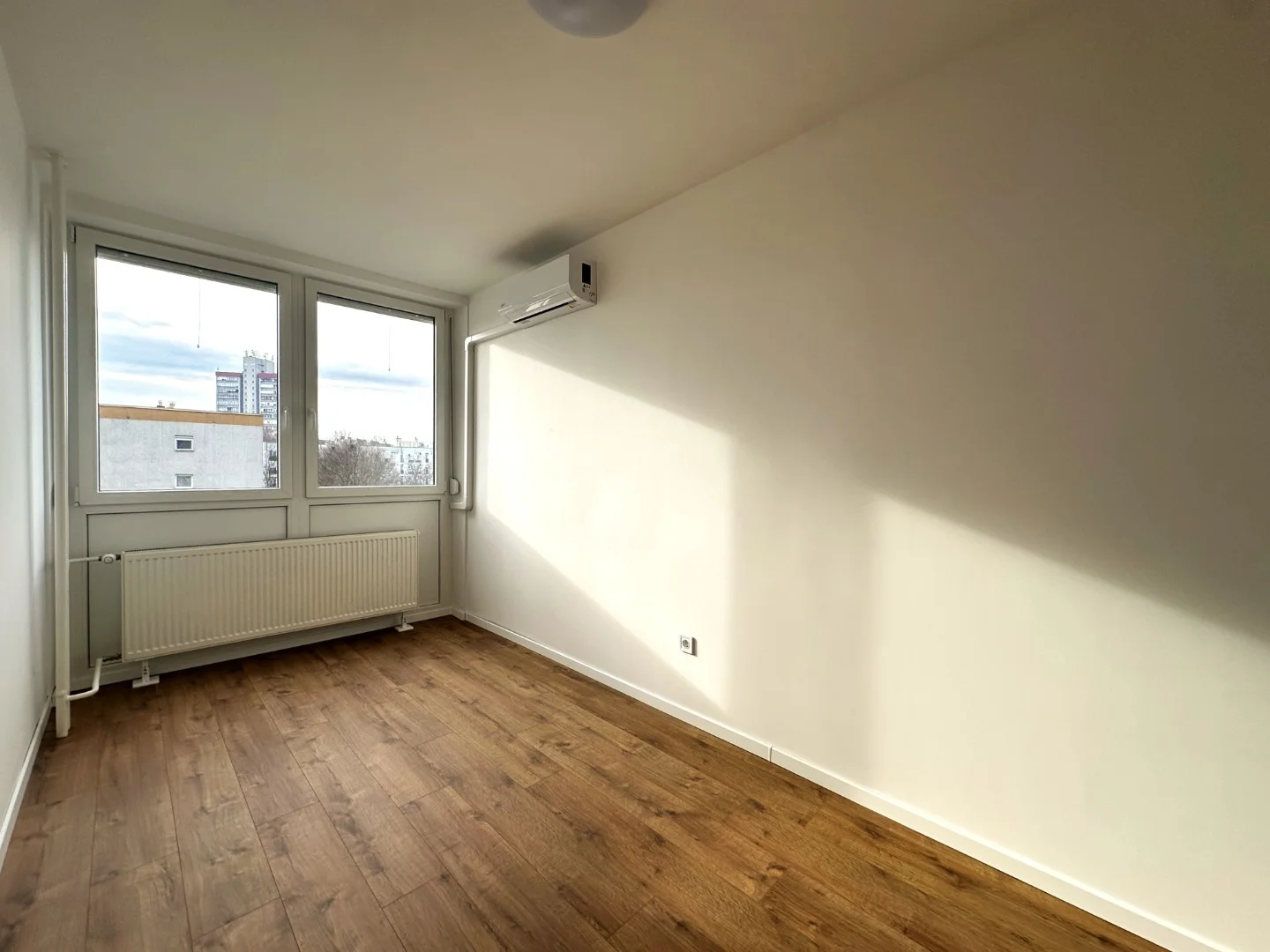 Eladó panel lakás Pécsen - Kép 6