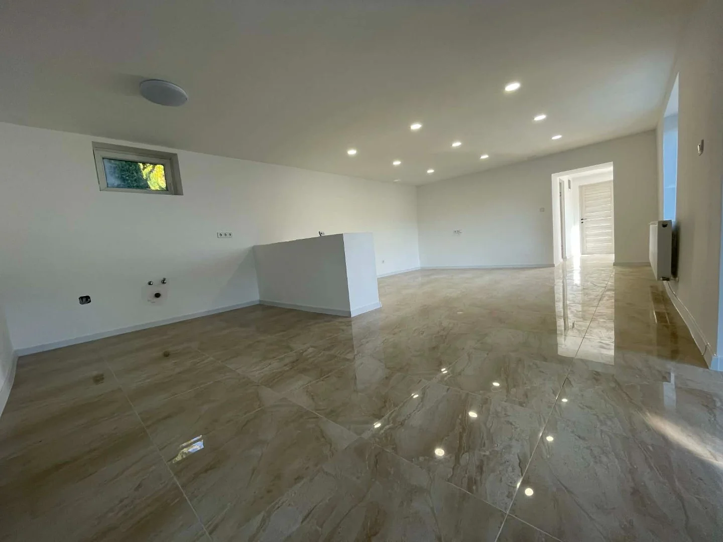 Eladó családi ház Bujon - Kép 8