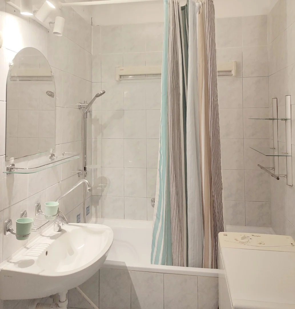 Kiadó panel lakás Budapest 08. ker.en - Kép 10