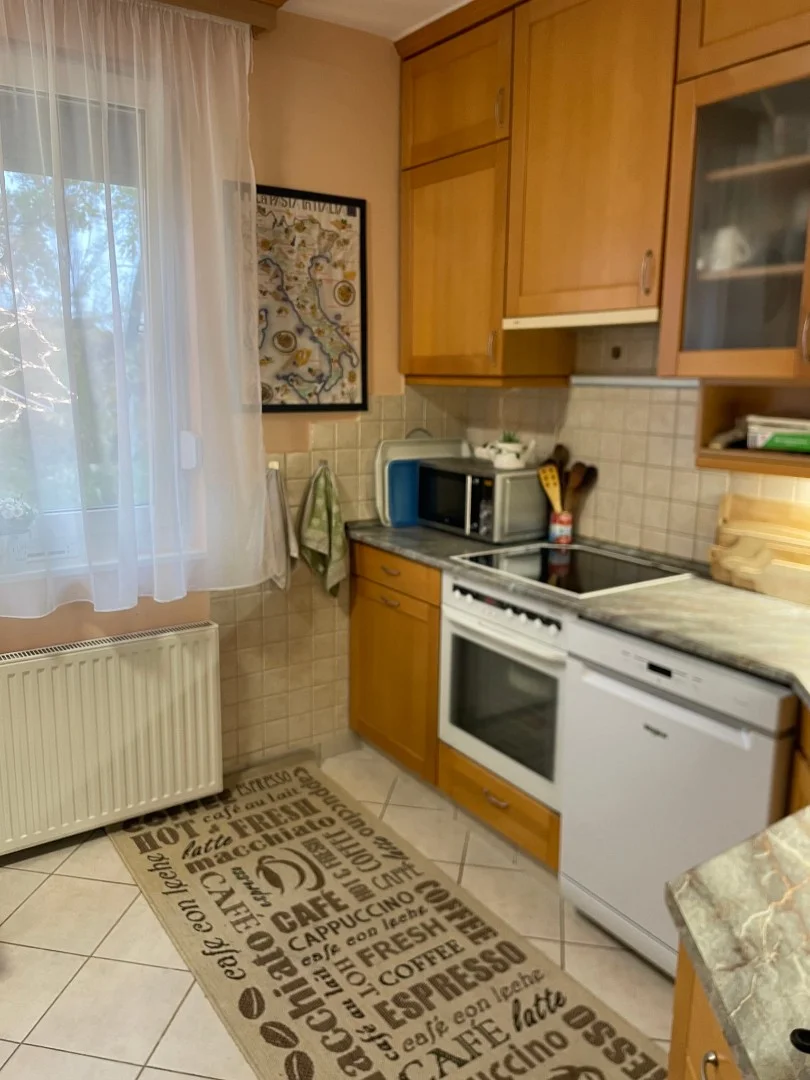 Eladó tégla lakás Győrött - Kép 6