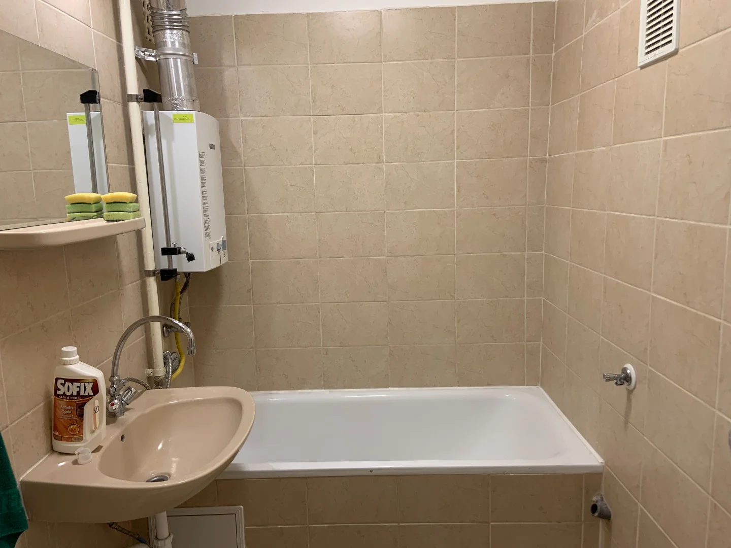 Eladó tégla lakás Debrecenben - Kép 8