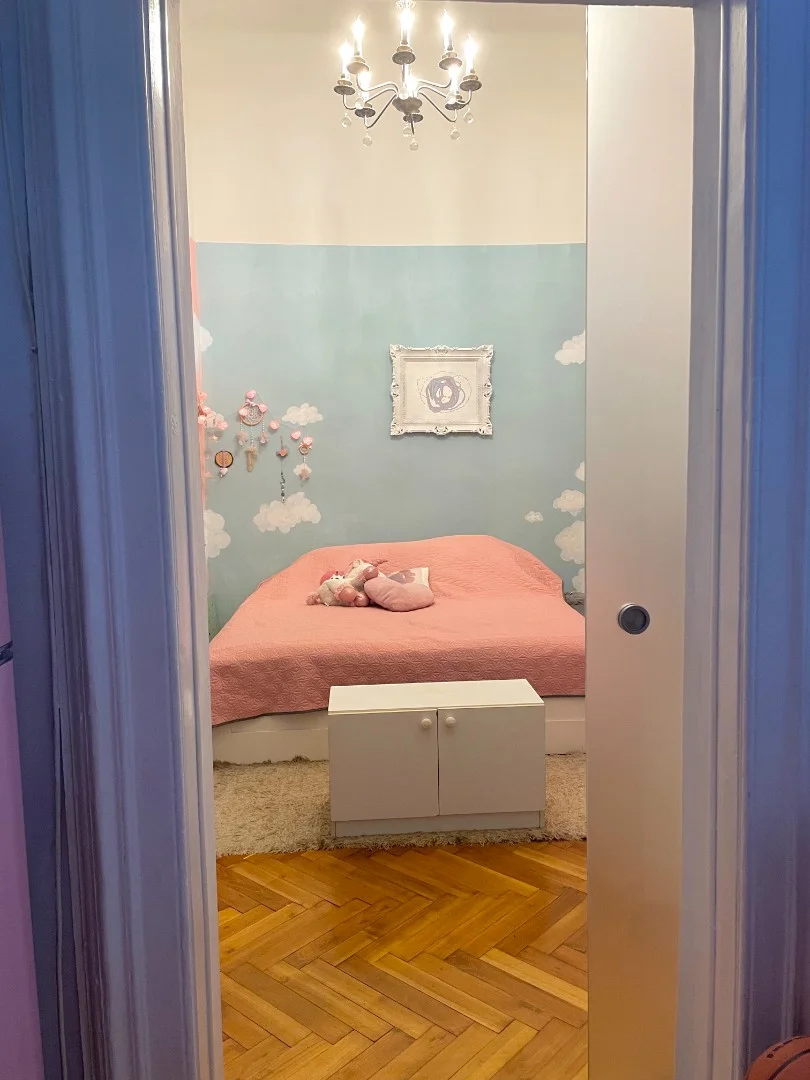 Eladó tégla lakás Budapest 06. ker.en