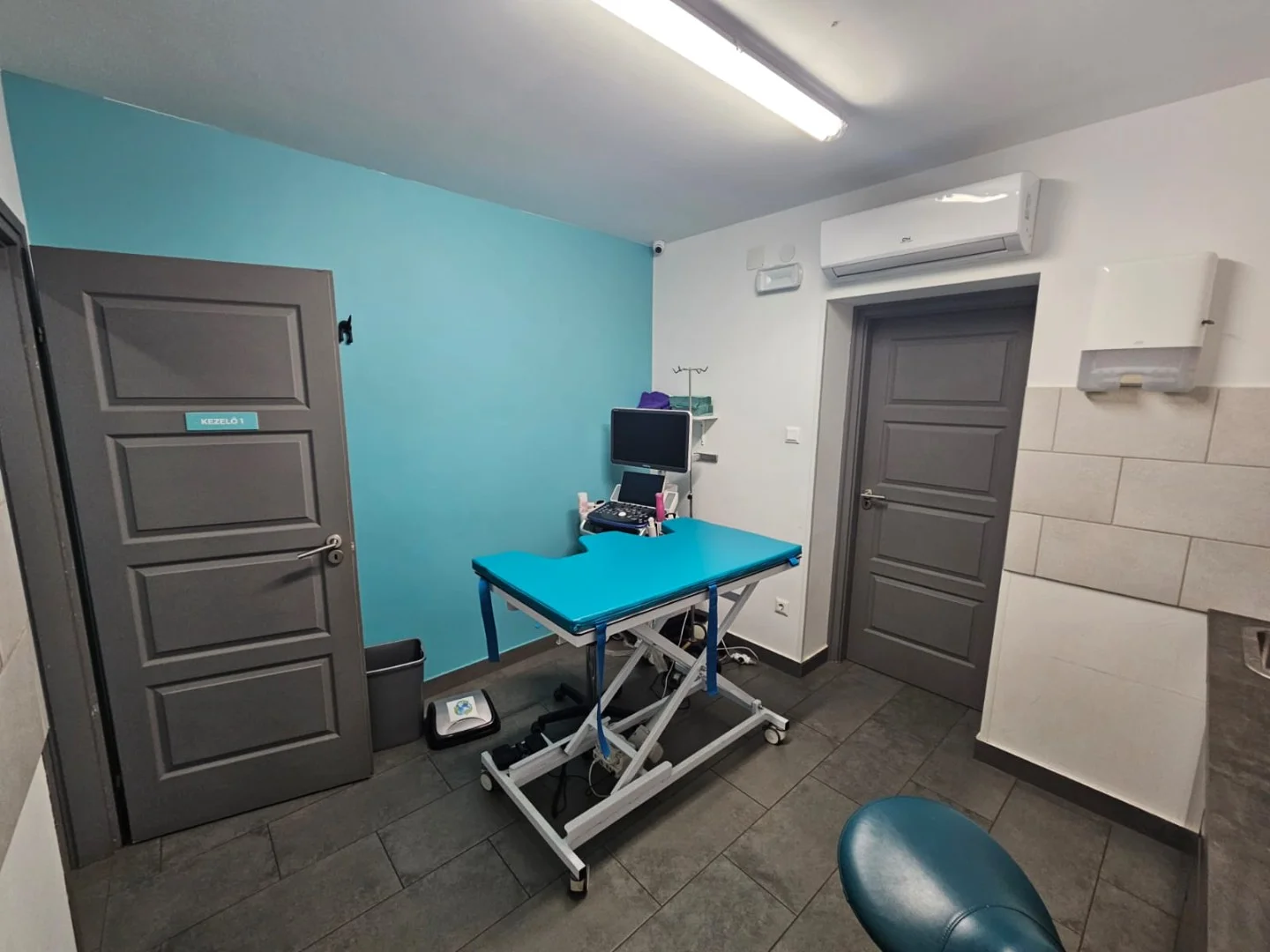 Eladó üzlet iroda / üzlet / kereskedelmi / szolgáltató Gödöllőn - Kép 4