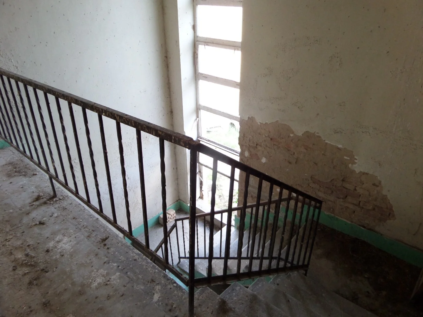 Eladó iroda iroda / üzlet / kereskedelmi / szolgáltató Darányon - Kép 12