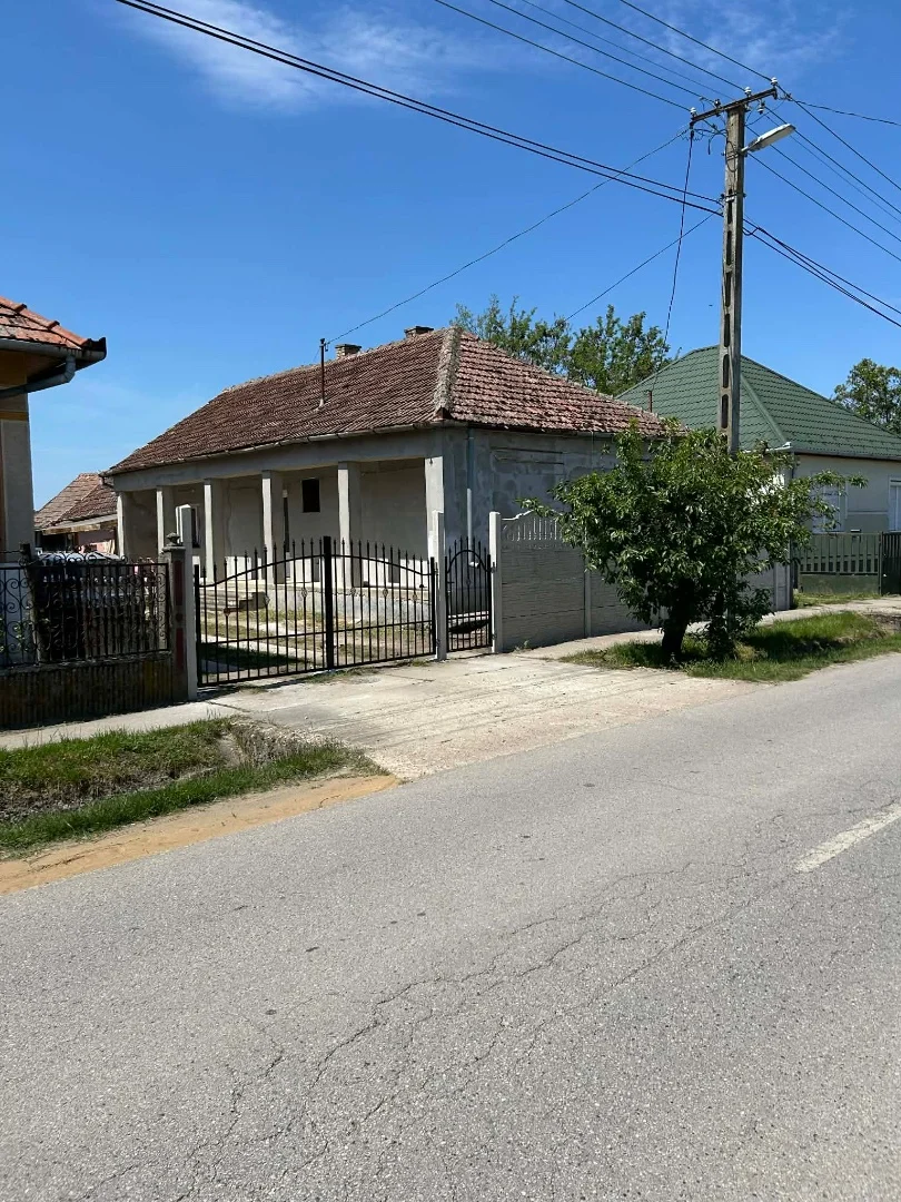 Eladó családi ház Nyíribronyon - Kép 14