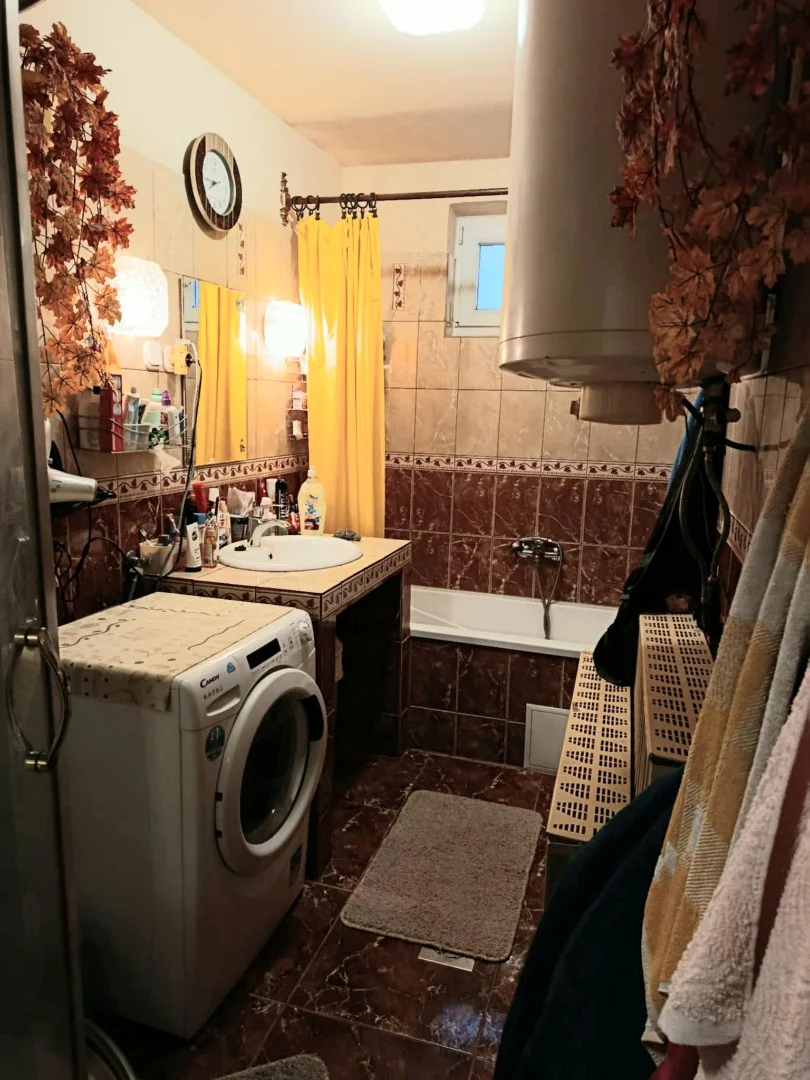 Eladó családi ház Apagyon - Kép 2