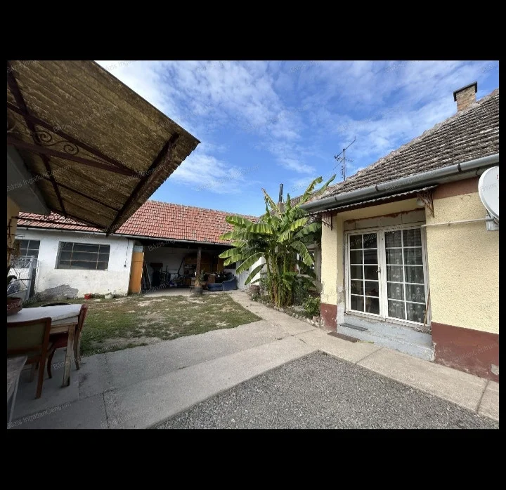 Eladó családi ház Dávodon - Kép 5