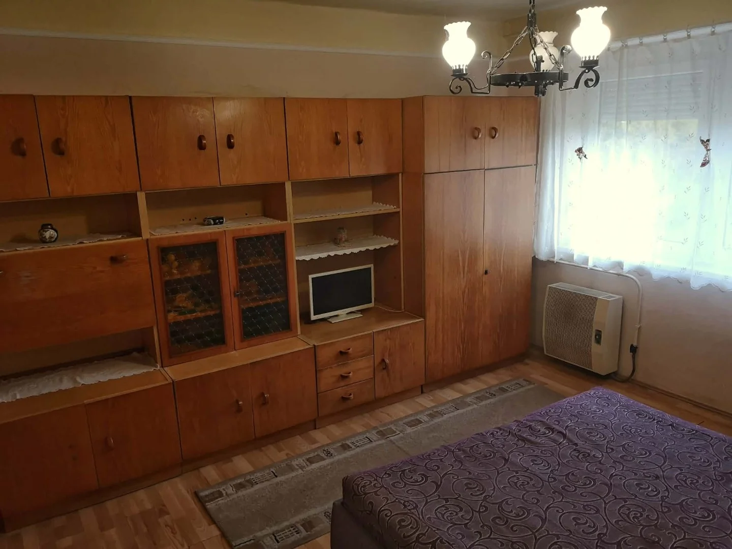 Eladó családi ház Tiszafüreden - Kép 10