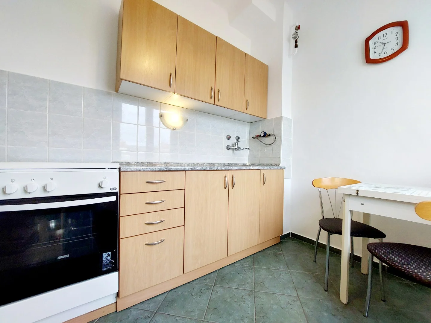 Eladó tégla lakás Pécsen - Kép 9