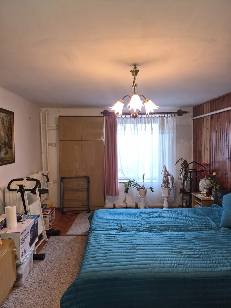 Eladó családi ház Pécsen - Kép 13