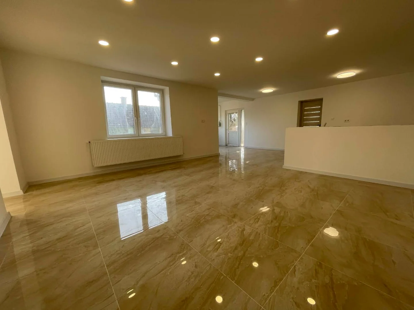 Eladó családi ház Bujon - Kép 4