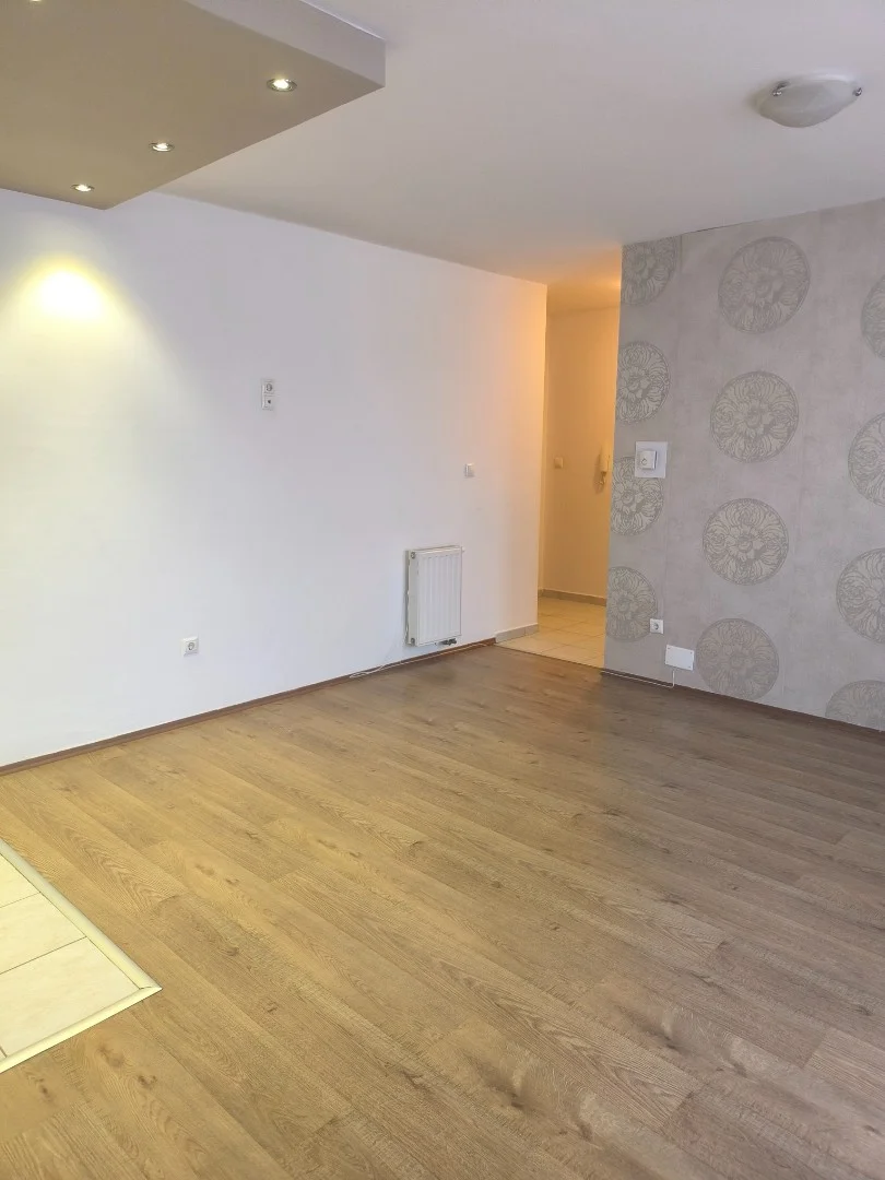 Eladó tégla lakás Pécs Árnyas liget - Kép 12