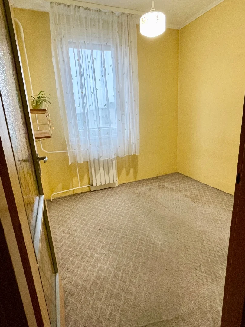 Eladó panel lakás Budapest 03. ker.en - Kép 9