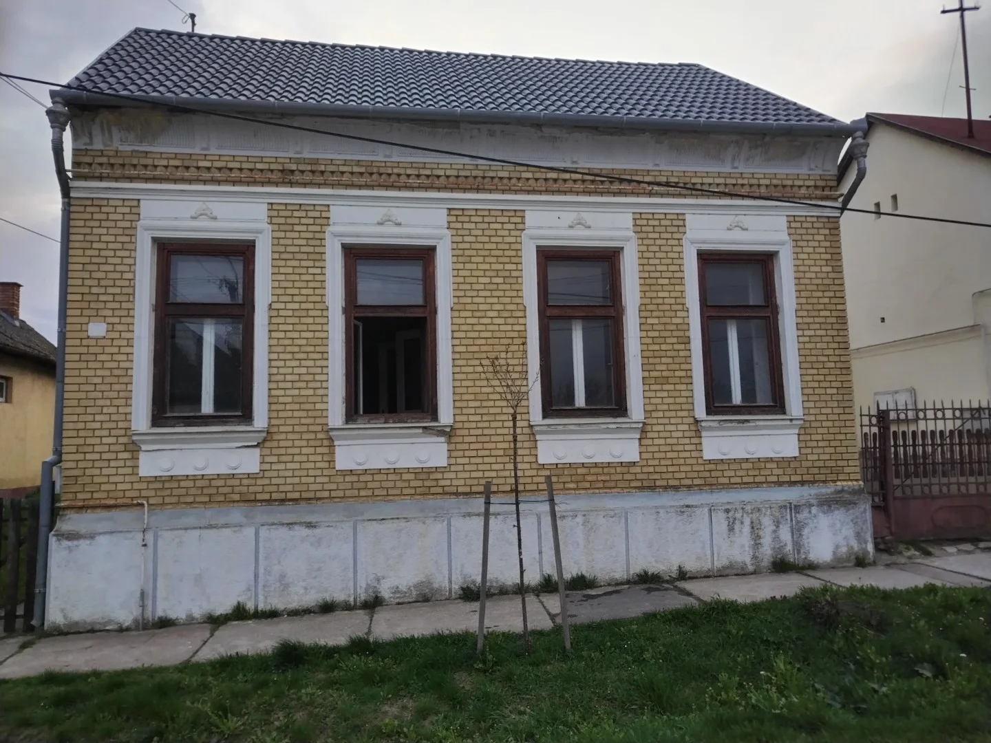 Eladó családi ház Igalon - Kép 4