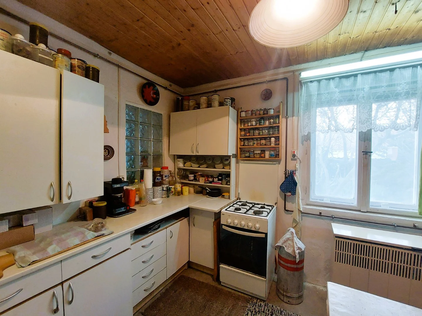 Eladó családi ház Pécsen - Kép 10