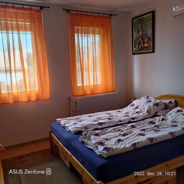 Eladó családi ház Visegrádon - Kép 11