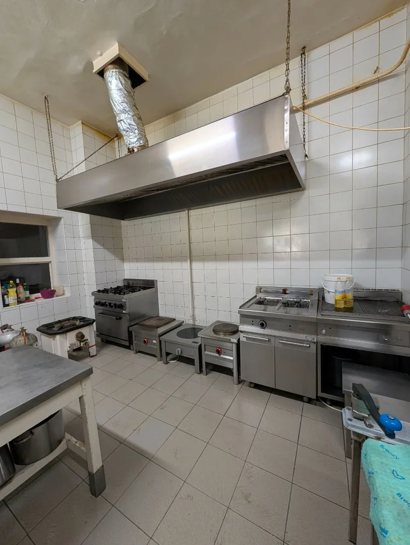 Eladó étterem, bisztró iroda / üzlet / kereskedelmi / szolgáltató Sellyen - Kép 6