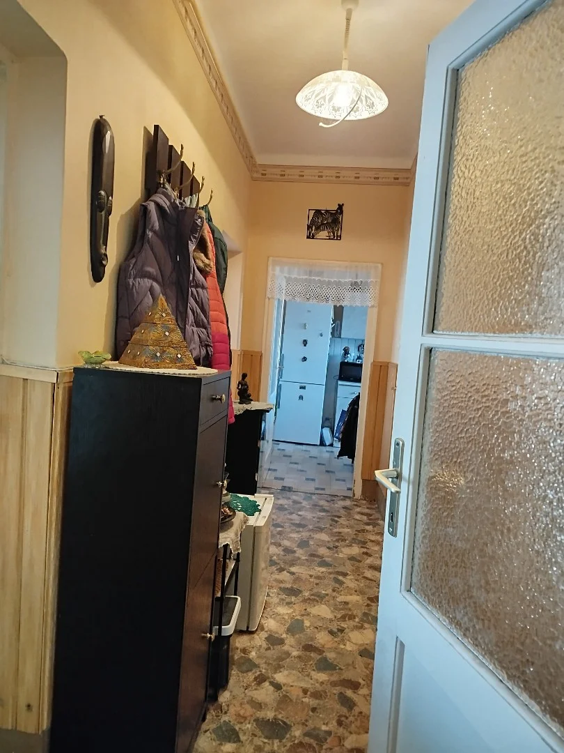 Eladó családi ház Pécsen - Kép 3