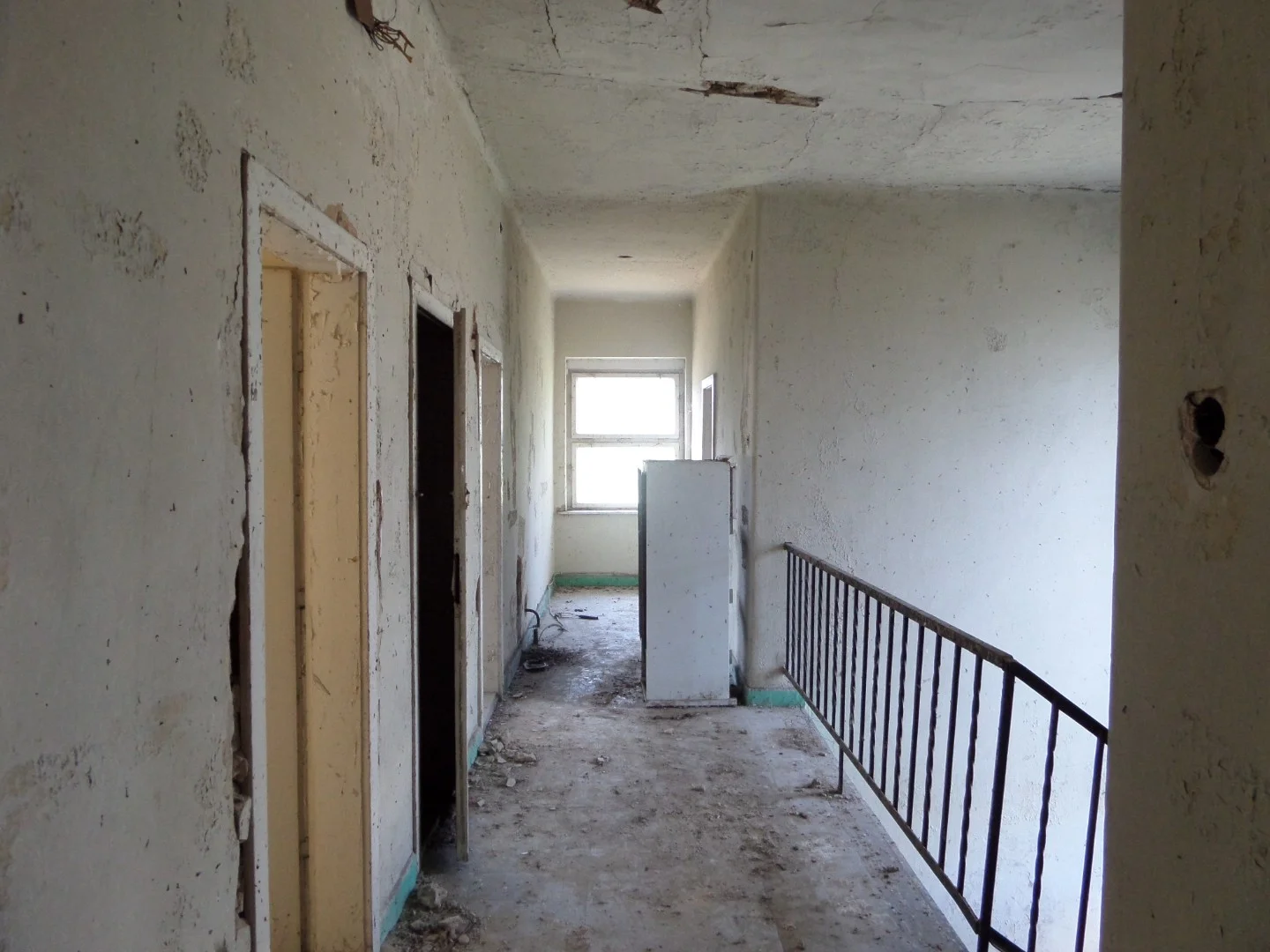 Eladó iroda iroda / üzlet / kereskedelmi / szolgáltató Darányon - Kép 13