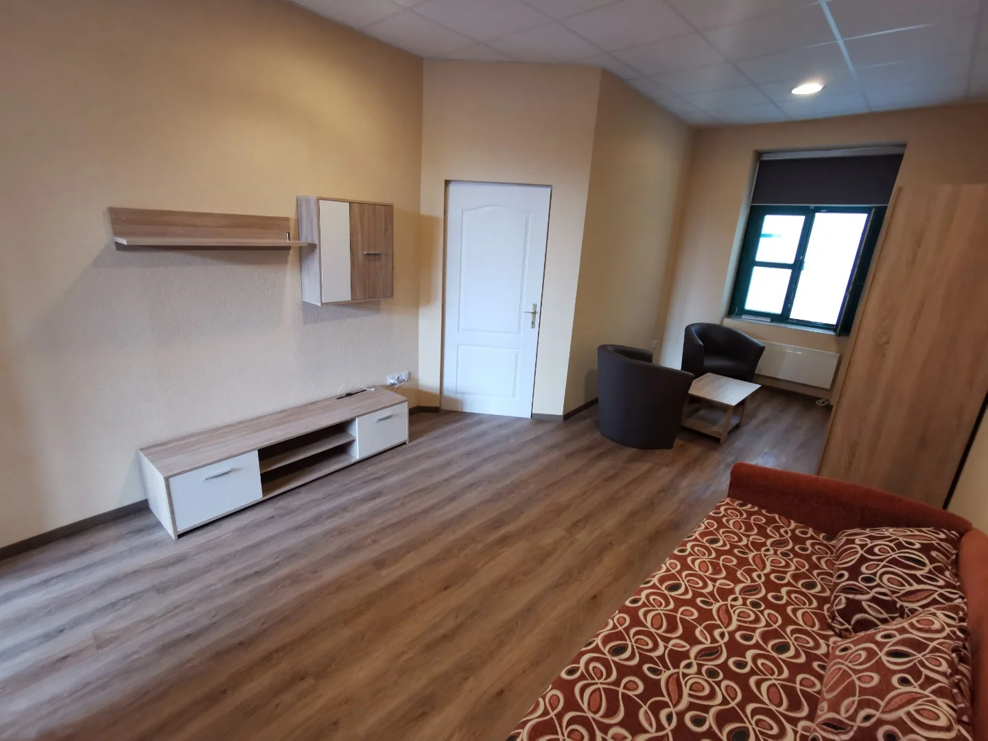 Kiadó tégla lakás Tatan - Kép 6