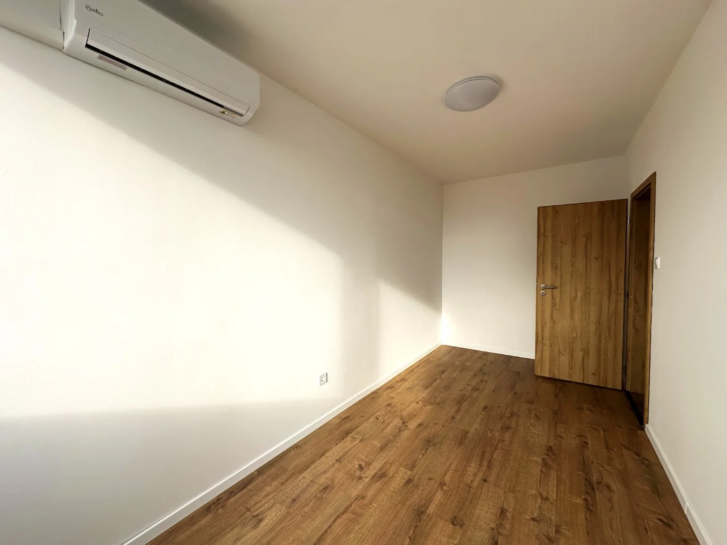 Eladó panel lakás Pécsen - Kép 7