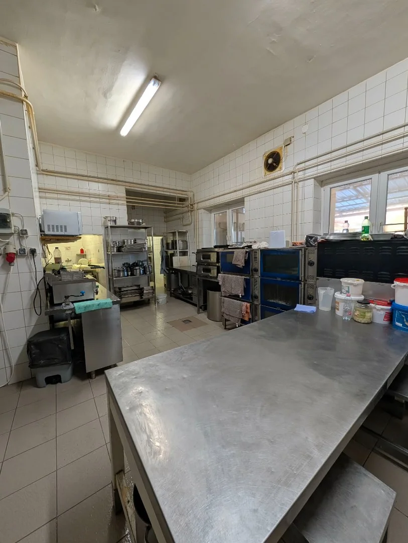 Eladó étterem, bisztró iroda / üzlet / kereskedelmi / szolgáltató Sellyen - Kép 9