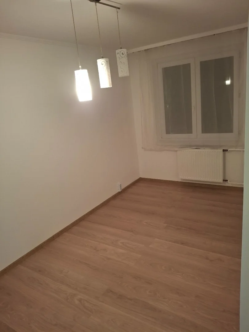 Eladó panel lakás Székesfehérváron - Kép 9