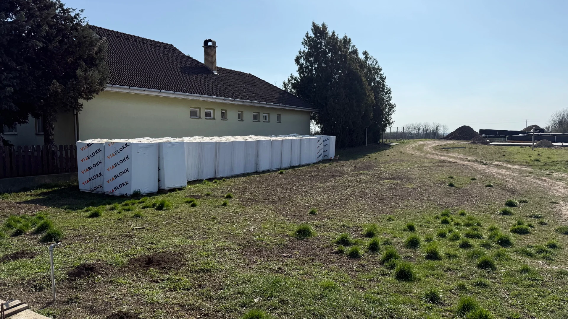 Eladó építési telek Besnyőn - Kép 4