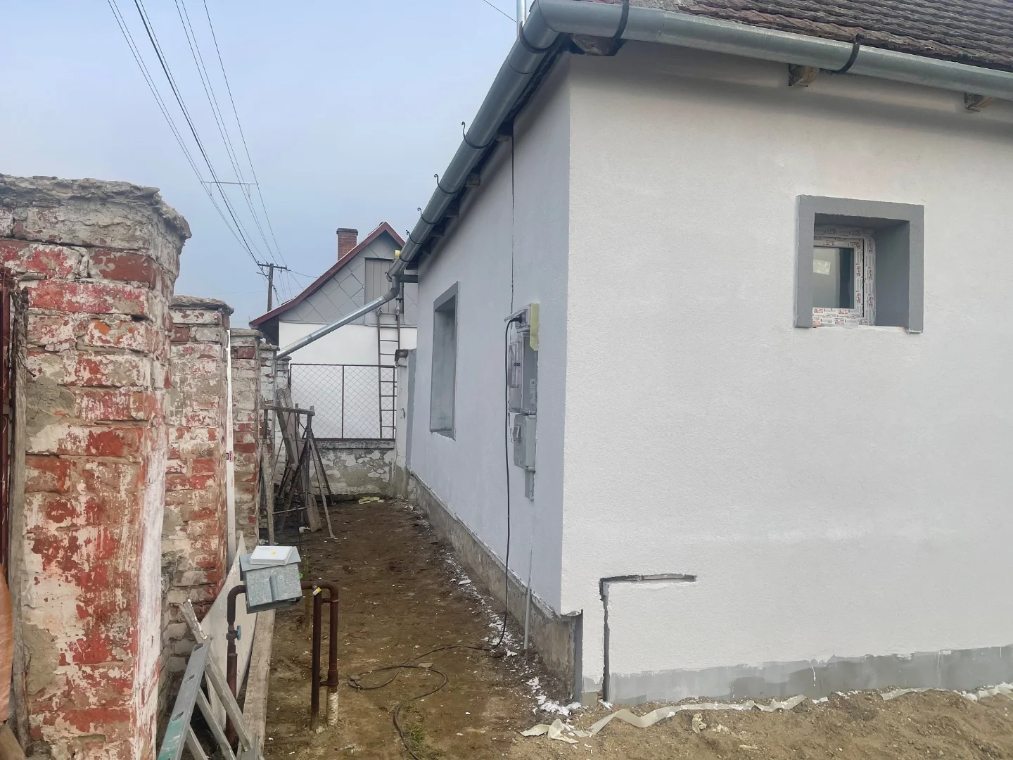 Eladó családi ház Sárándon - Kép 2