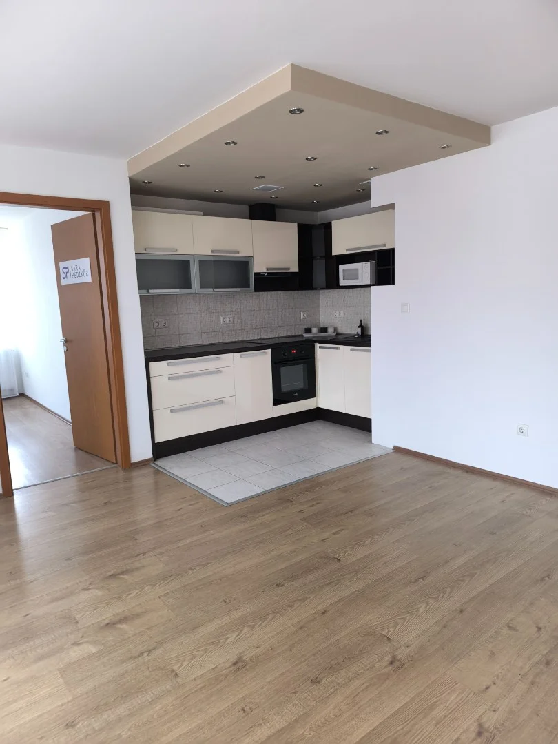 Eladó tégla lakás Pécsen