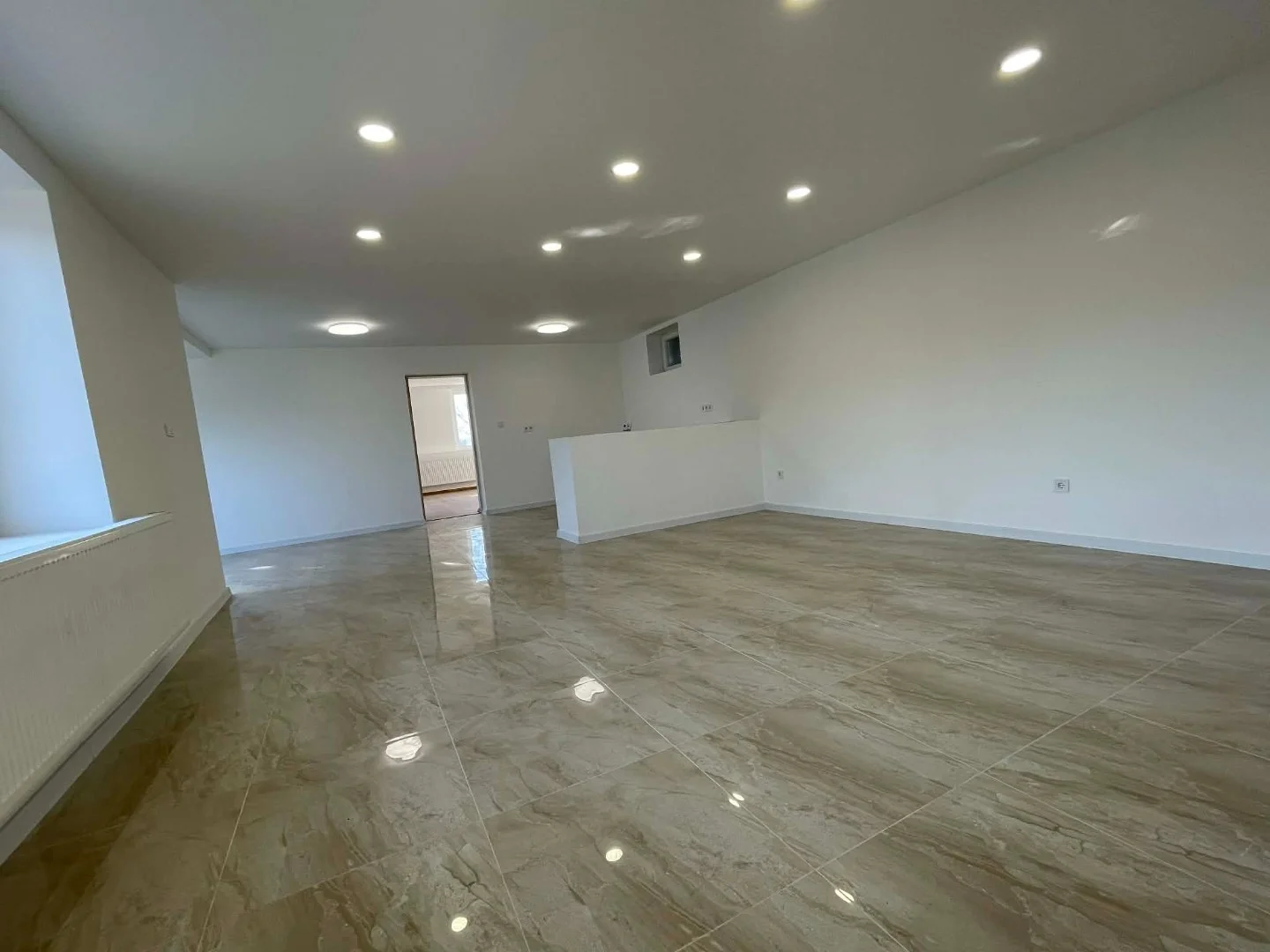 Eladó családi ház Bujon - Kép 6