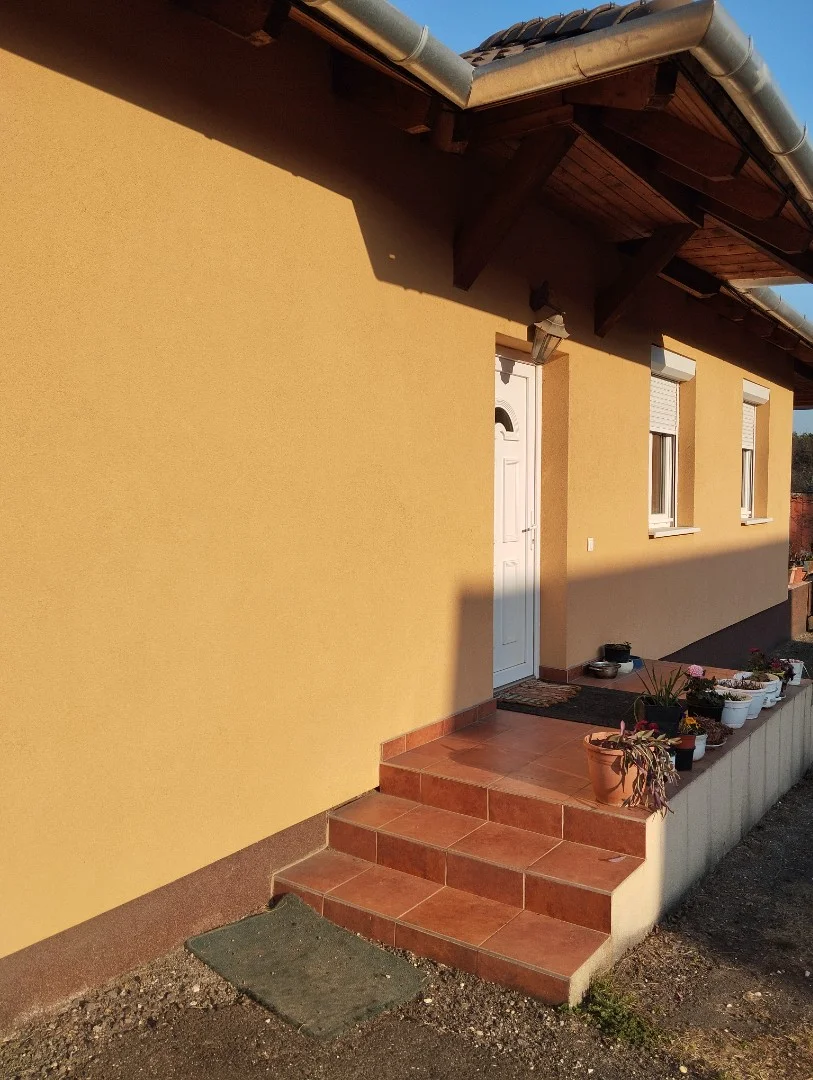 Eladó családi ház Erdőkertesen - Kép 8