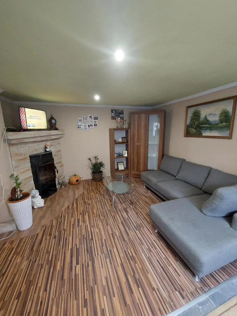 Eladó családi ház Alsóújlakon - Kép 4