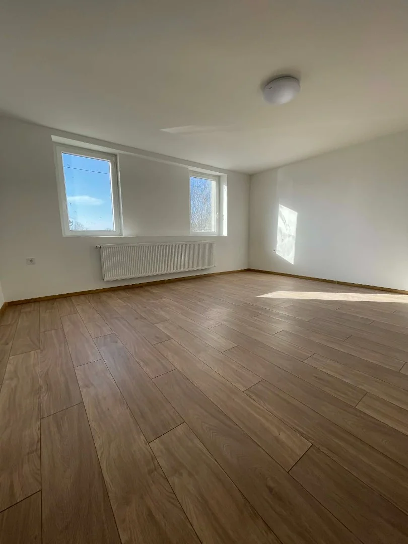 Eladó családi ház Bujon - Kép 12