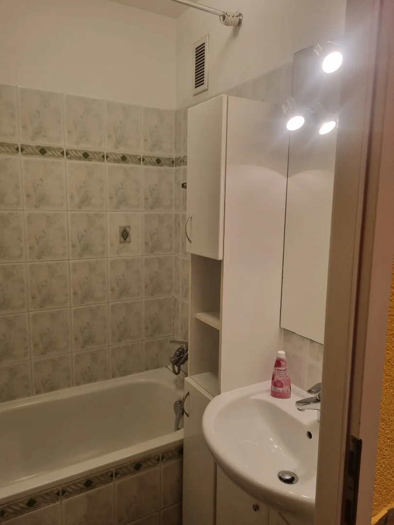 Eladó panel lakás Mosonmagyaróváron - Kép 10