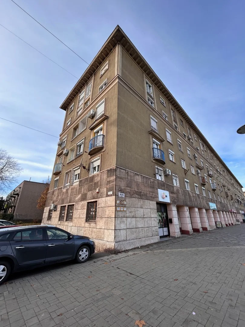 Eladó tégla lakás Dunaújvárosban - Kép 8