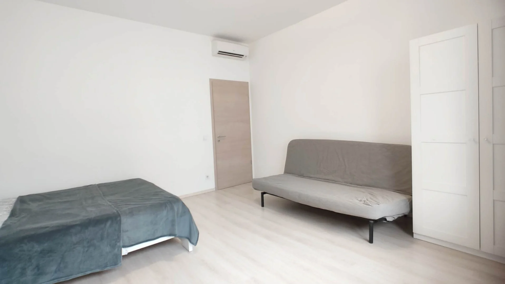 Kiadó tégla lakás Budapest 02. ker.en - Kép 5