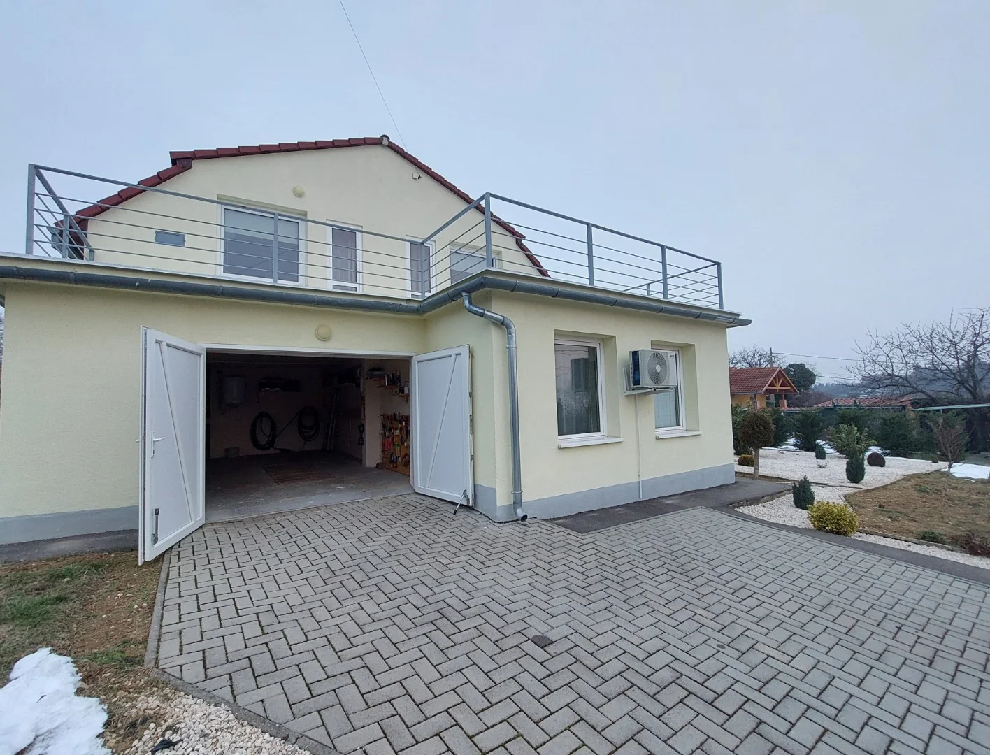 Eladó családi ház Pécsen