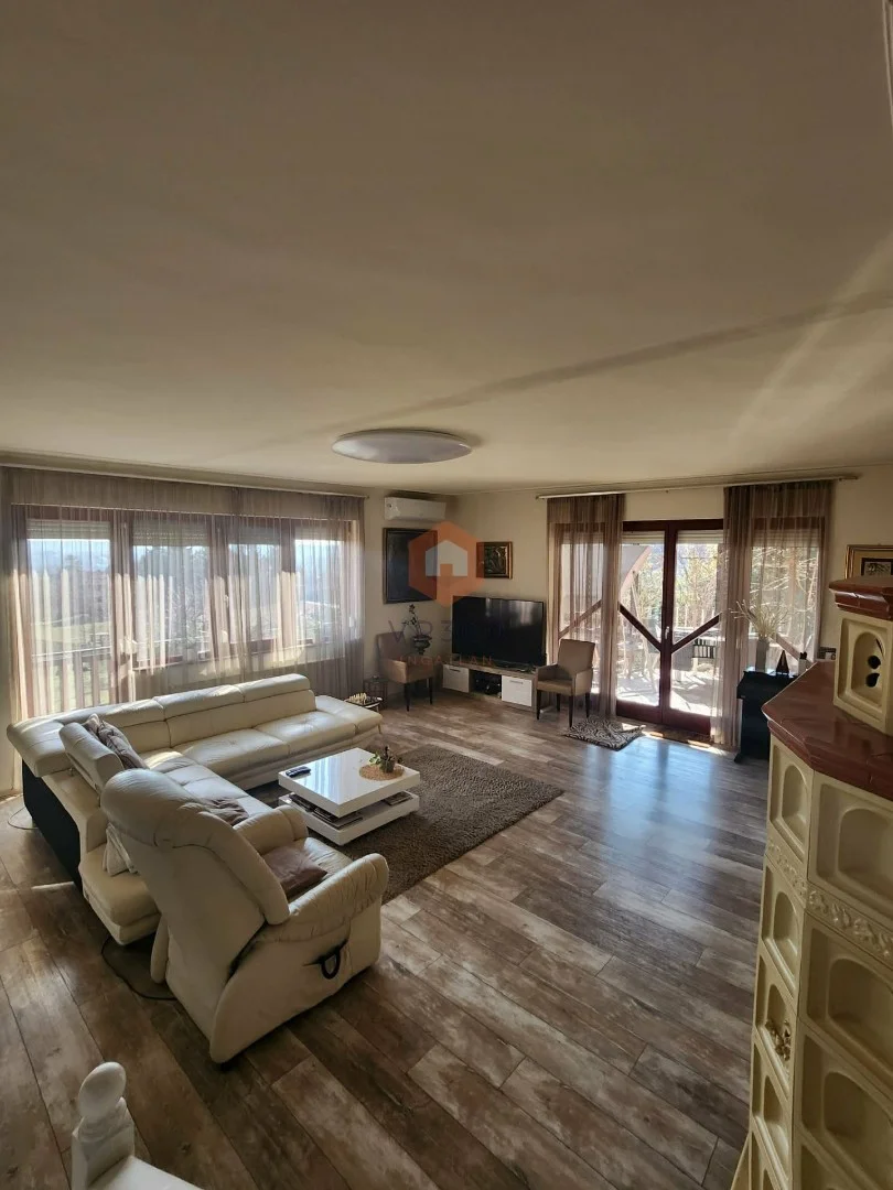 Eladó családi ház Pécsen