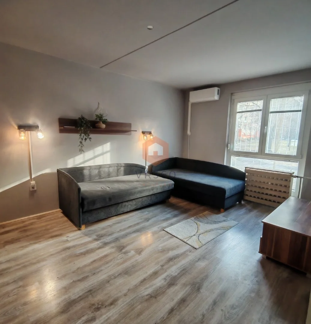 Eladó panel lakás Pécs Illyés Gyula