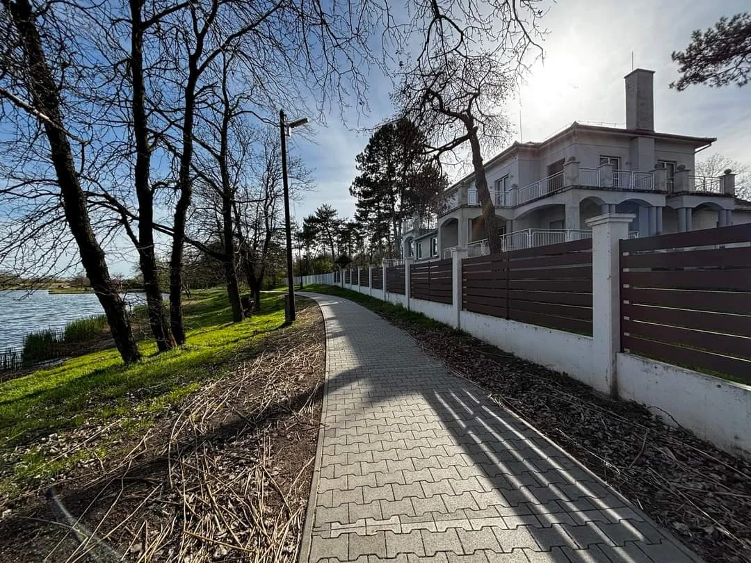 Eladó családi ház Orosházan - Kép 3