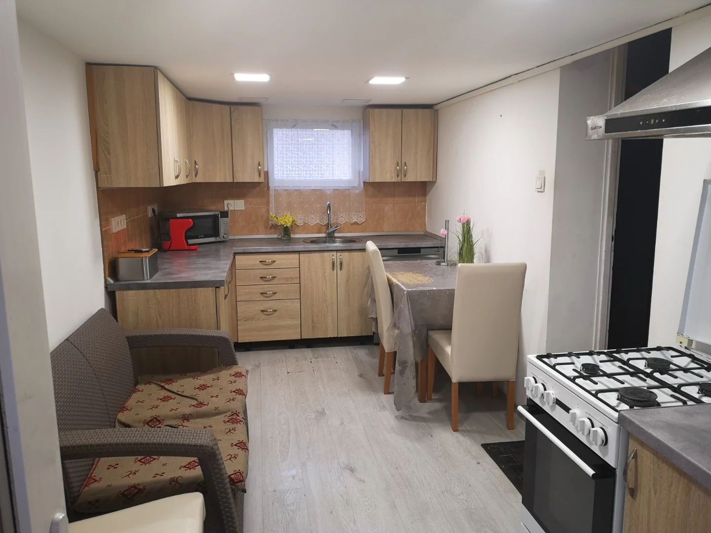 Eladó családi ház Tiszafüreden - Kép 4