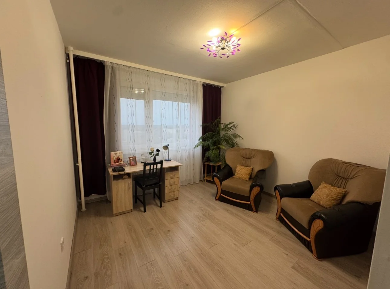 Eladó panel lakás Tiszaújvároson - Kép 6