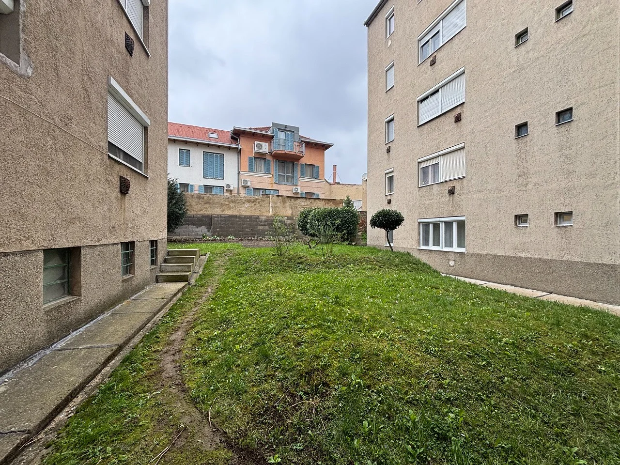 Eladó tégla lakás Pécs János utca - Kép 19