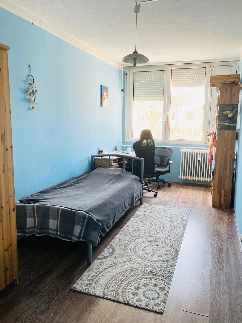 Eladó panel lakás Tatabányán - Kép 5