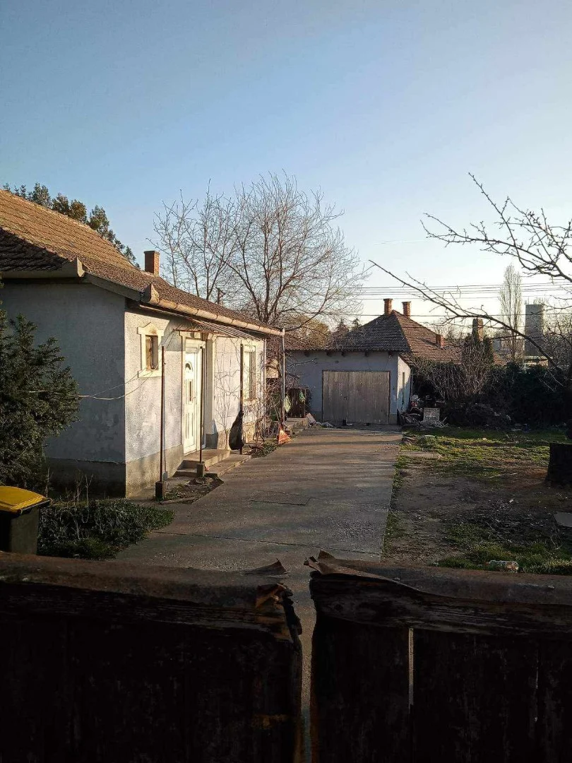 Eladó családi ház Abonyon - Kép 6