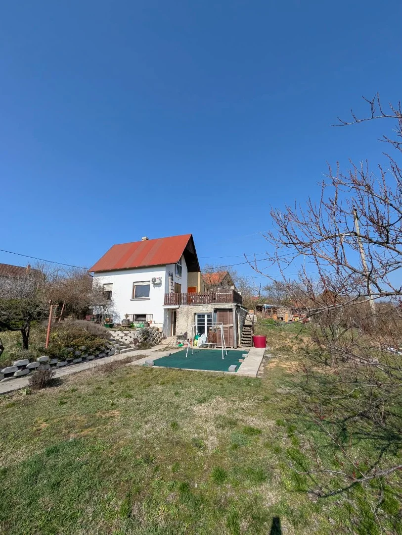 Eladó családi ház Pécsen - Kép 14